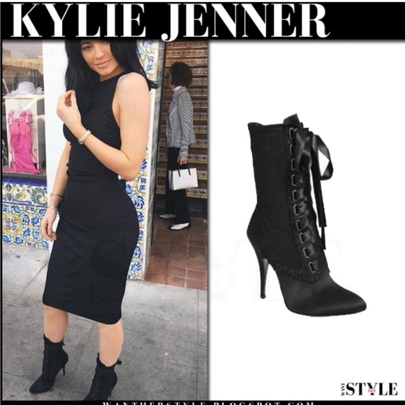 Giuseppe Zanotti Black Lace-Up Heeled Boots - Picture 13 of 16